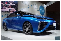 141010_TOYOTA_FCV.jpg